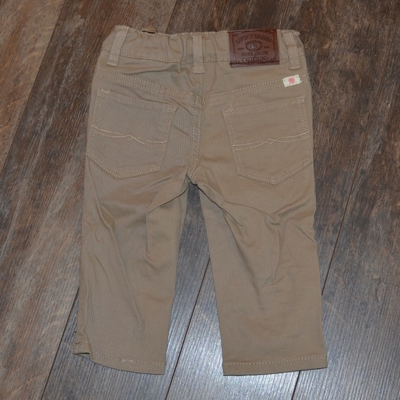 Lucky Kaki Capri Pants - Picture 4 of 6